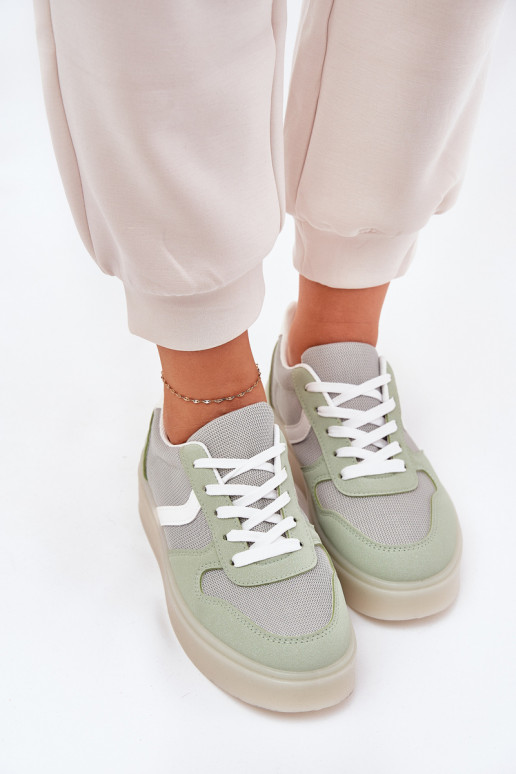 Basso Scarpe modello sneakers Femminile con una piattaforma colore verde Telmira