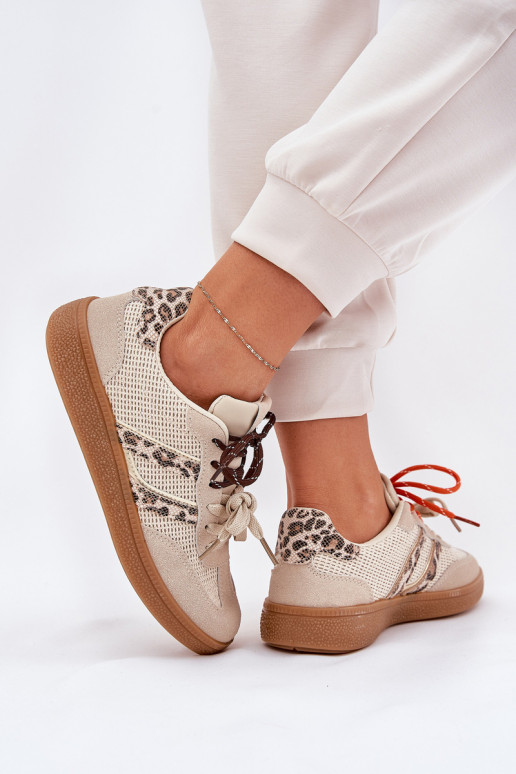 Scarpe modello sneakers Femminile Z PodAójnym Allacciaturam con motivi di pelliccia di leopardo beige Ollabes