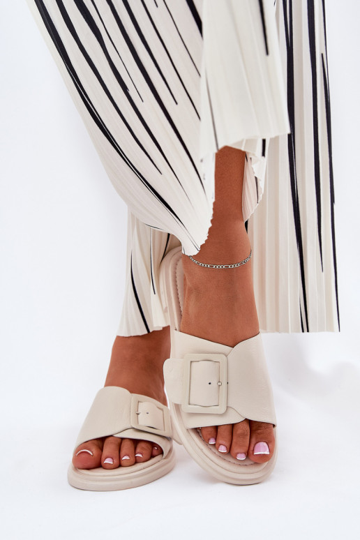 Pantofole in pelle Femminile con fibbie D&A SJ2302-01 beige