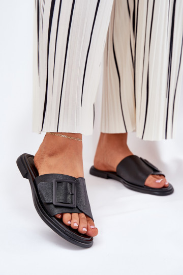 Pantofole in pelle Femminile con fibbie D&A SJ2302-01 colore nero