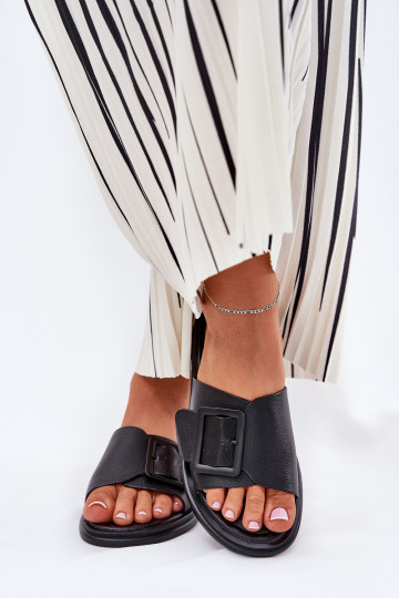 Pantofole in pelle Femminile con fibbie D&A SJ2302-01 colore nero 2