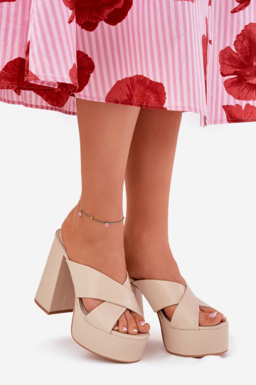 Pantofole da donna con una piattaforma I Documentazione beige Lenobos 2