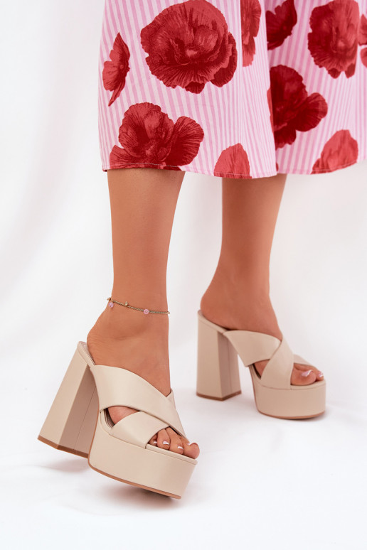 Pantofole da donna con una piattaforma I Documentazione beige Lenobos