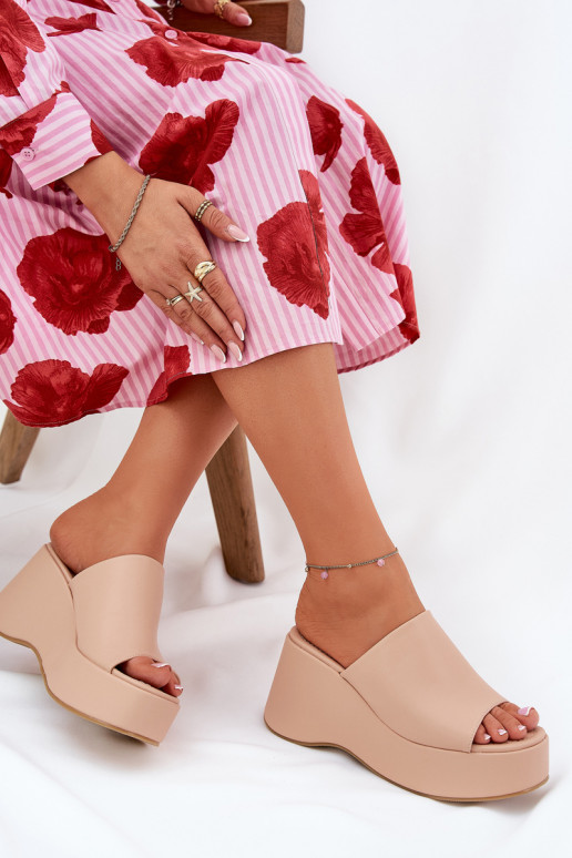 Eko Pantofole in pelle Femminile con una piattaforma I Koturnie beige Kisoffi