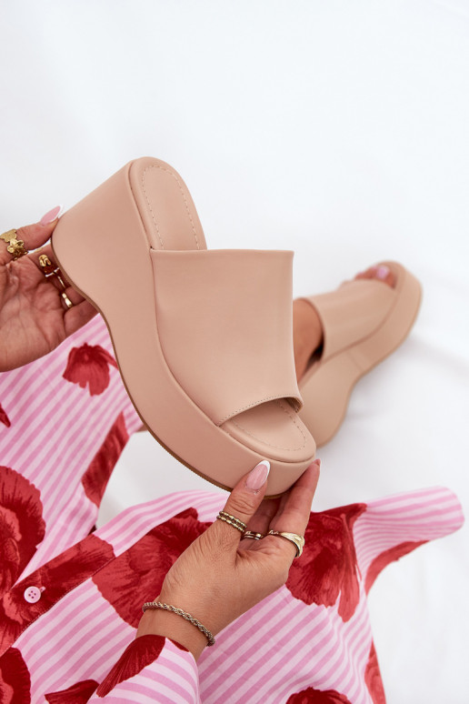 Eko Pantofole in pelle Femminile con una piattaforma I Koturnie beige Kisoffi