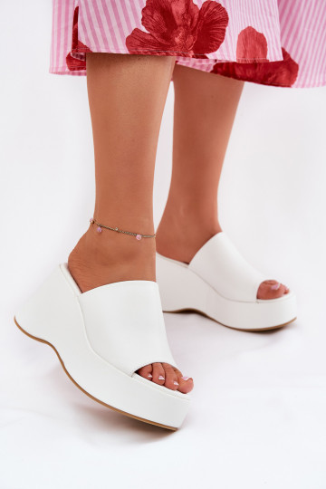 Eko Pantofole in pelle Femminile con una piattaforma I Koturnie Colore bianco Kisoffi