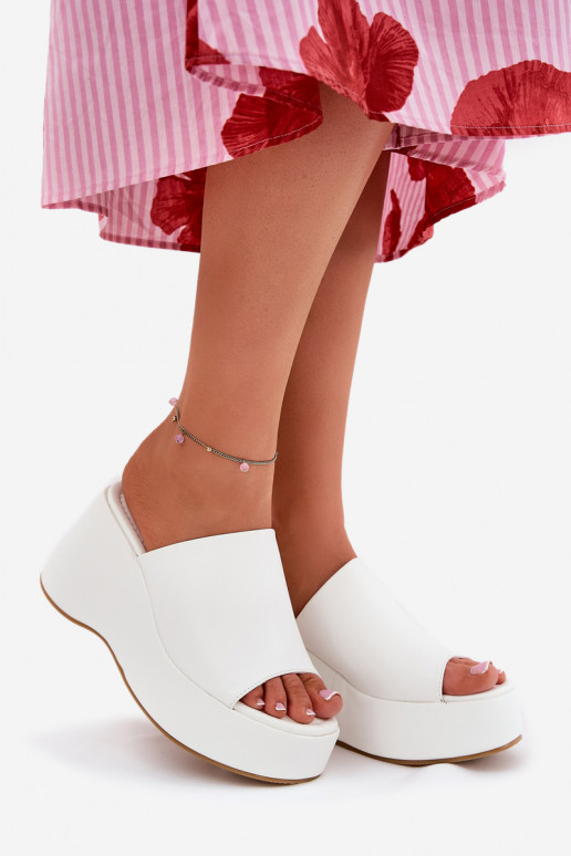 Eko Pantofole in pelle Femminile con una piattaforma I Koturnie Colore bianco Kisoffi