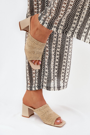 Pantofole da donna Con treccia con i tacchi beige Ciariloria