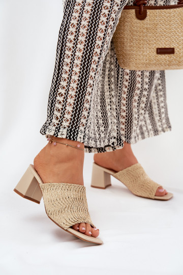 Pantofole da donna Con treccia con i tacchi beige Ciariloria 2