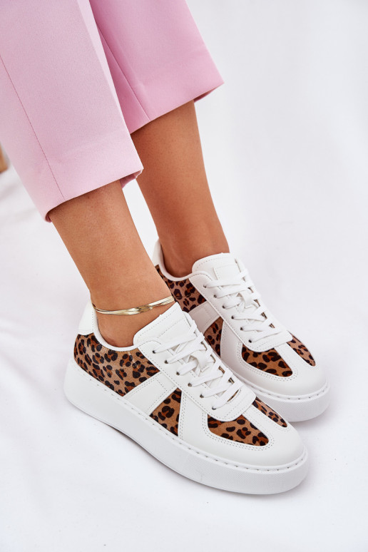 Scarpe modello sneakers Femminile e scritti con una piattaforma Colore bianco Abilitatotivira
