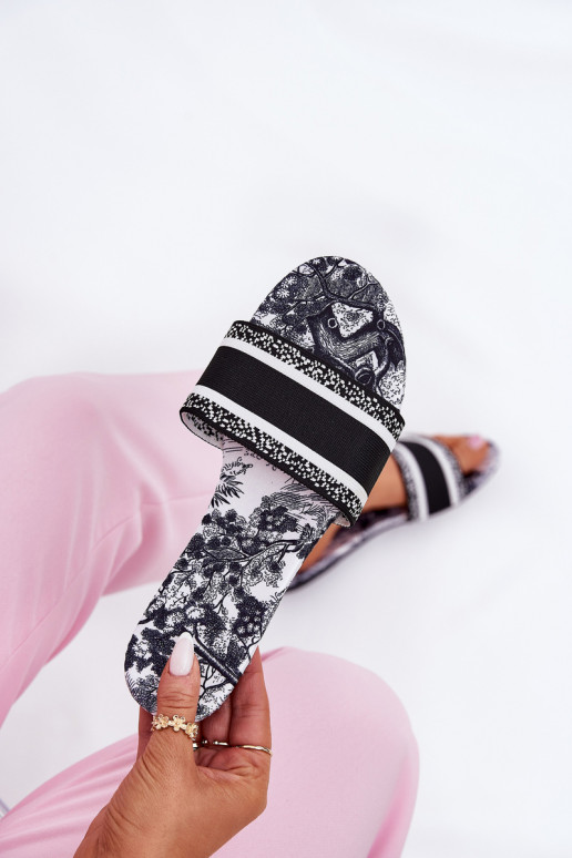 Elegantellato isoscele Pantofole da donna colore nero Leysi