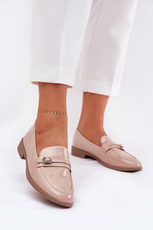 Mocassini laccati Femminile decorare con fibbie beige Mollan Mocassini laccati Femminile decorare con fibbie beige Mollan