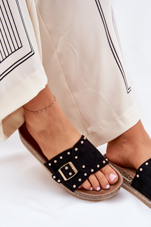 Pantofole da donna con una piattaforma con fibbie E borchie colore nero Nusithia