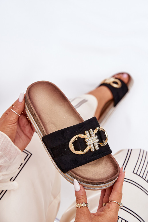 Pantofole da donna con una piattaforma con lucentezza I Złotą Ozdobą colore nero Rilirea