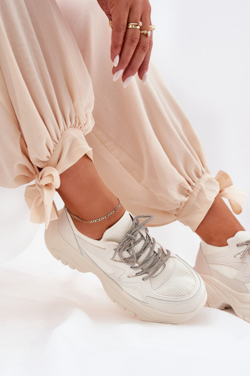 Scarpe modello sneakers Femminile con una piattaforma Ozdobnym Allacciaturam beige Evalianne