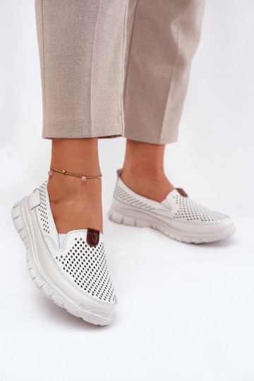 Ballerine traforate bianche in pelle naturale