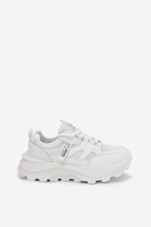 scarpe da ginnastica Scarpe modello sneakers Femminile Su una suola spessa Colore bianco Prononice