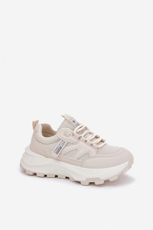 scarpe da ginnastica Scarpe modello sneakers Femminile Su una suola spessa beige Prononice