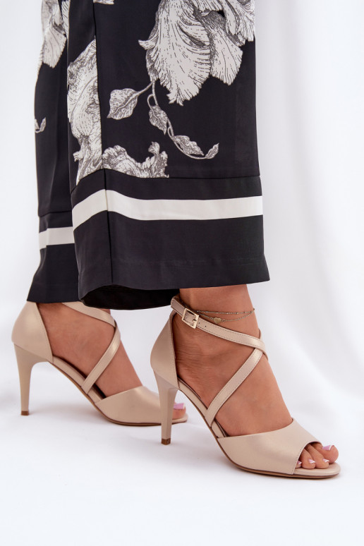 sandali alla moda con tacchi sottili colore dorato Loressa