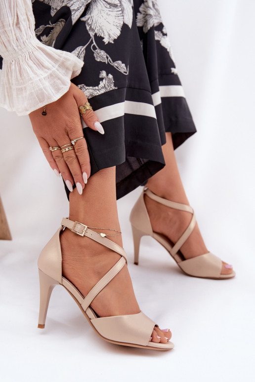 sandali alla moda con tacchi sottili colore dorato Loressa