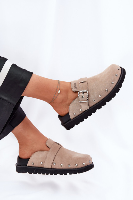 pantofole in pelle scamosciata Zoccoli Femminile con una piattaforma Big Star RR274A376 beige