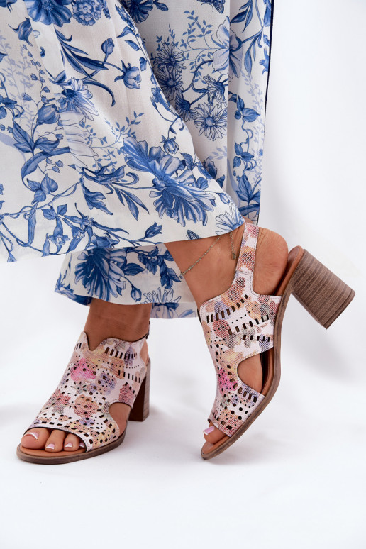 con elementi traforati Sandali con tacco alto da donna Colori differenti Tosine