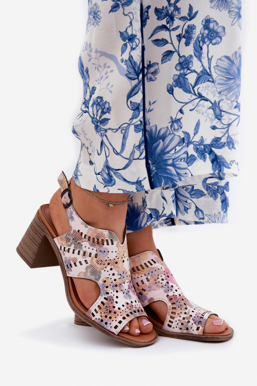 con elementi traforati Sandali con tacco alto da donna Colori differenti Tosine