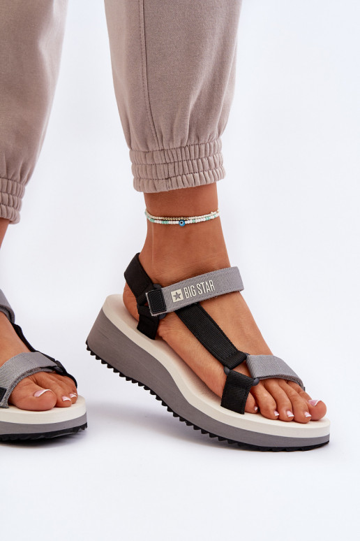 Sandali da donna con una piattaforma I Koturnie Big Star NN274A054 colore grigio