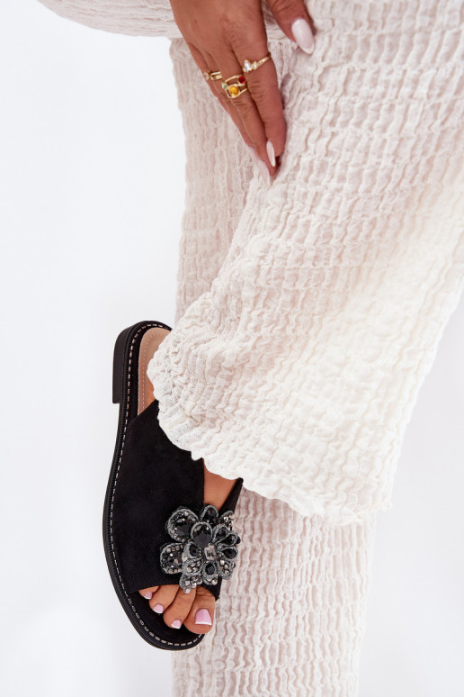 Sandali da donna con tacchi larghi con ornamenti S.Barski KV27-001 colore nero Sandali da donna con tacchi larghi con ornamenti S.Barski KV27-001 colore nero