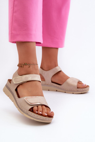 Sandali da donna con chiusure adesive beige Risanni