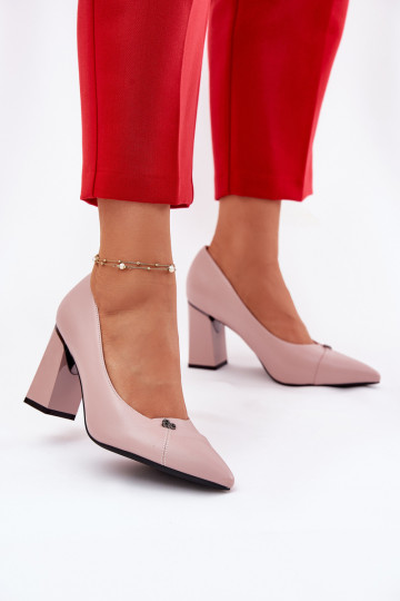 Scarpe eleganti con tacco rosa