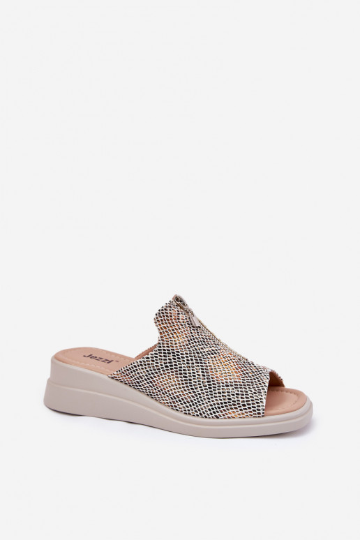 Pantofole da donna Su un cuneo con cerniere Elegantello animale beige Irriva