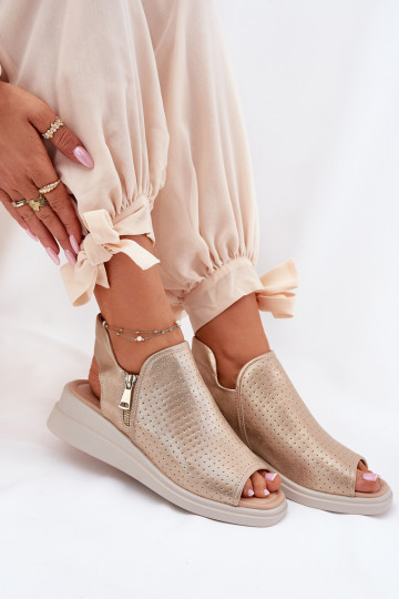 Sandali da donna Su un cuneo colore dorato Mevinette