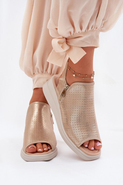 Sandali da donna Su un cuneo colore dorato Mevinette