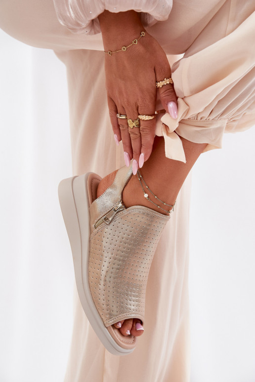 Sandali da donna Su un cuneo colore dorato Mevinette