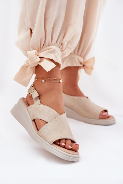 Sandali da donna Su un cuneo in ecopelle colore dorato Quilara