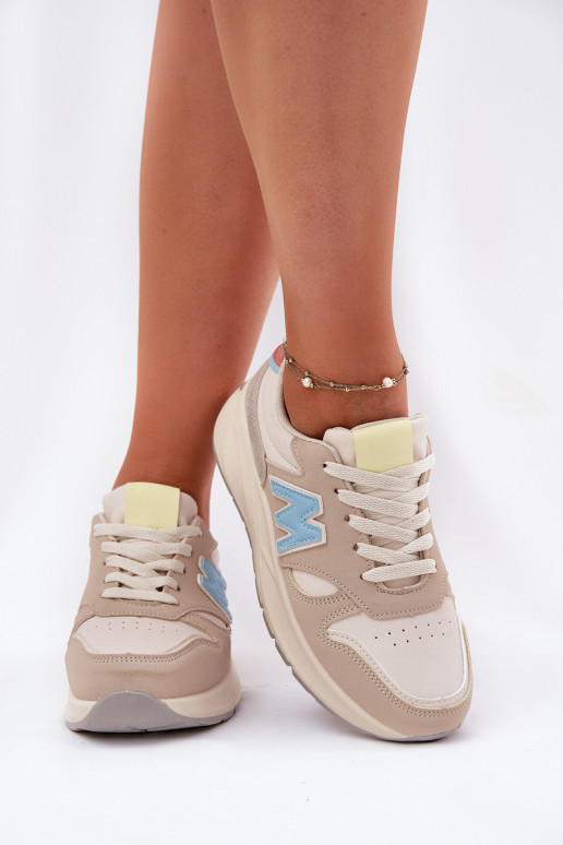 Scarpe modello sneakers Femminile con una piattaforma beige Tenanela Scarpe modello sneakers Femminile con una piattaforma beige Tenanela