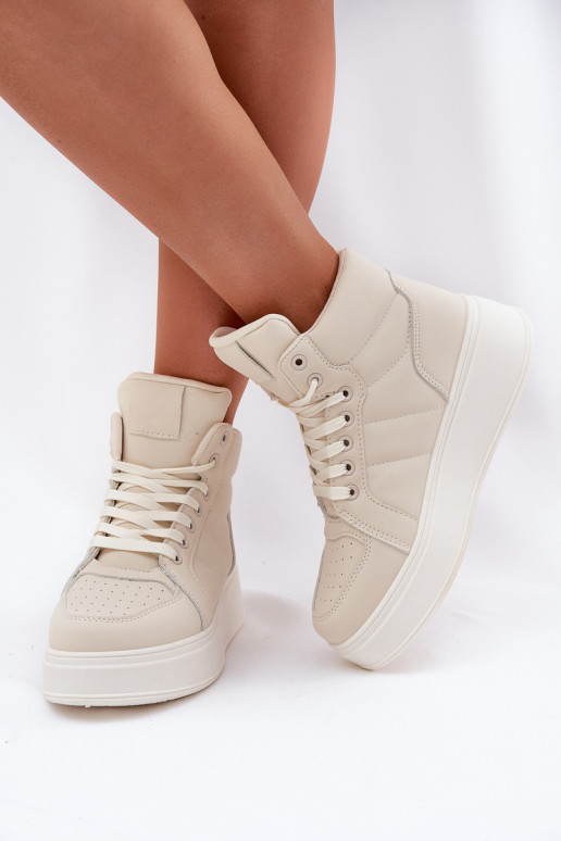 Alto Scarpe modello sneakers Femminile con una piattaforma beige Tillive Alto Scarpe modello sneakers Femminile con una piattaforma beige Tillive