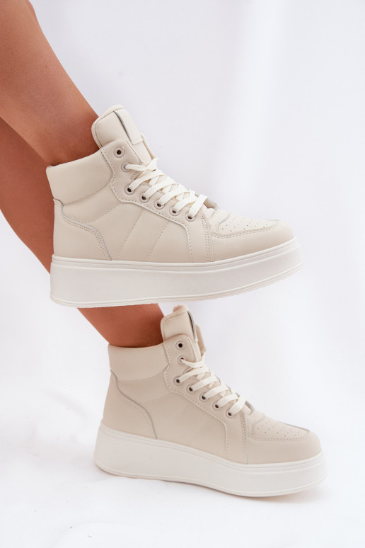 Alto Scarpe modello sneakers Femminile con una piattaforma beige Tillive Alto Scarpe modello sneakers Femminile con una piattaforma beige Tillive