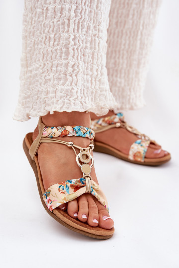 Sandali bassi da donna Z Plecionymi Strisceem E decorazione Artiker 56C1316 colore dorato