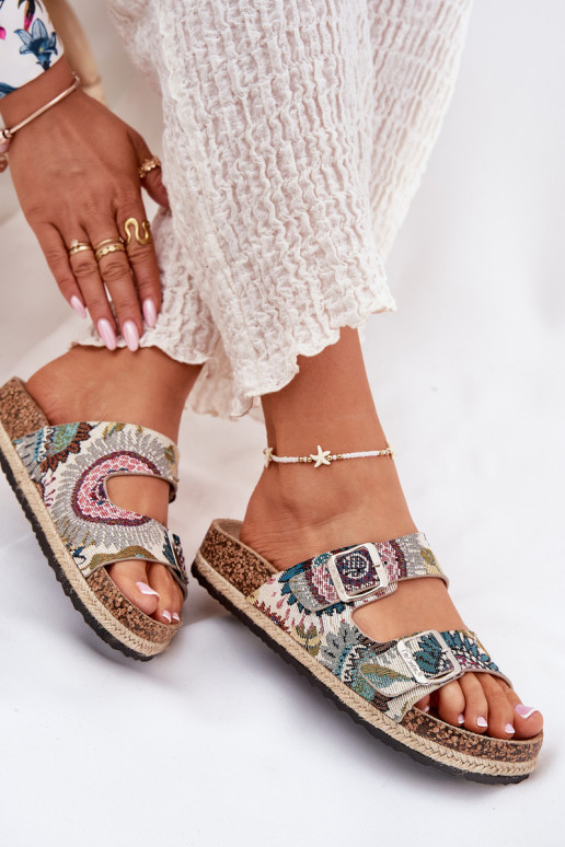 Elegantellato Pantofole da donna con una piattaforma con fibbie Lee Cooper LCIN-25-35-3483L Colori differenti Elegantellato Pantofole da donna con una piattaforma con fibbie Lee Cooper LCIN-25-35-3483L Colori differenti