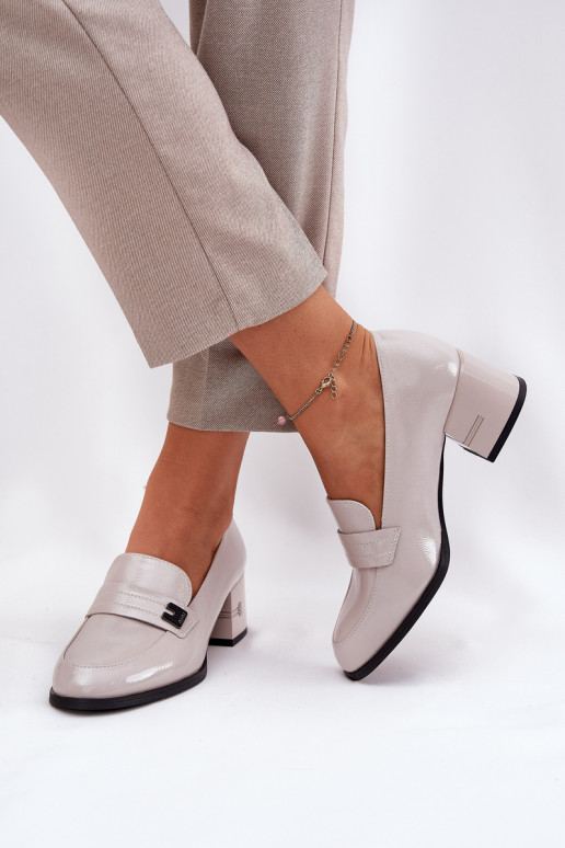 Pilkos spalvos moteriški batai su... Pilkos spalvos moteriški batai su...