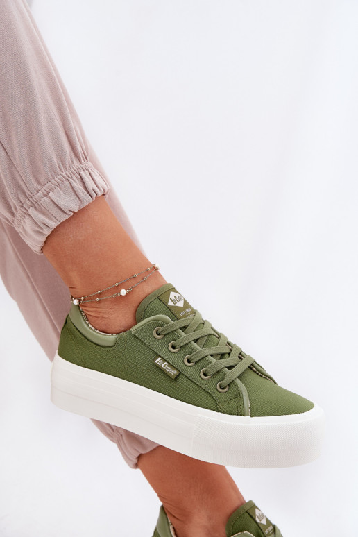 Scarpe per il tempo libero con una piattaforma Lee Cooper LCIN-25-31-3449L colore verde Scarpe per il tempo libero con una piattaforma Lee Cooper LCIN-25-31-3449L colore verde