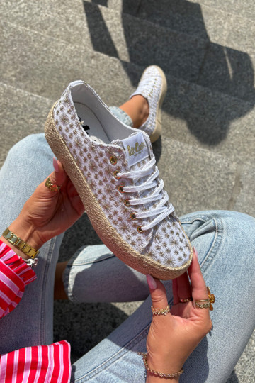 Elegantellato Scarpe per il tempo libero con una piattaforma Con treccia Lee Cooper LCIN-25-08-3648L Bianco-colore dorato