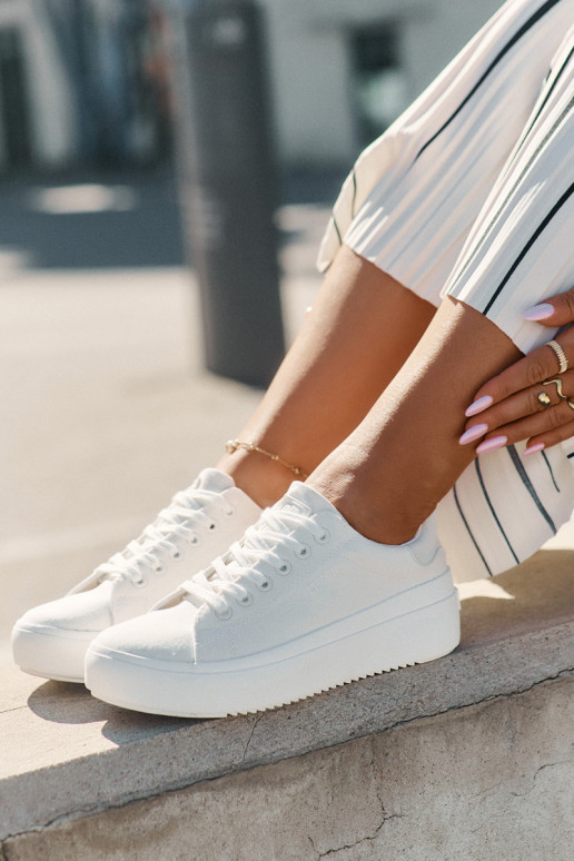  Scarpe per il tempo libero con una piattaforma Big Star RR274463 Colore bianco