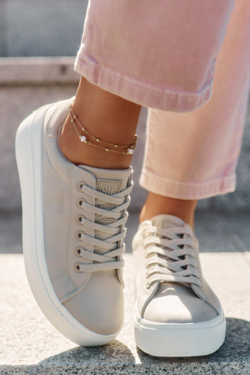  Scarpe per il tempo libero con una piattaforma Big Star RR274465 beige