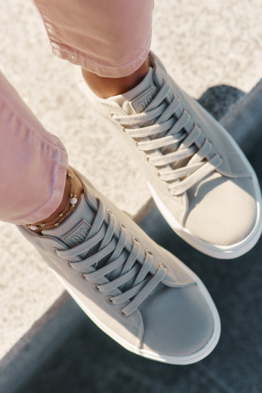  Scarpe per il tempo libero con una piattaforma Big Star RR274465 beige