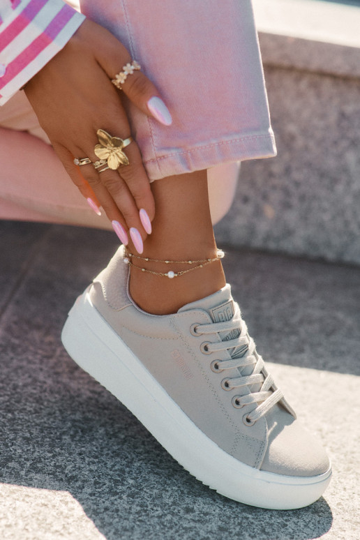  Scarpe per il tempo libero con una piattaforma Big Star RR274465 beige