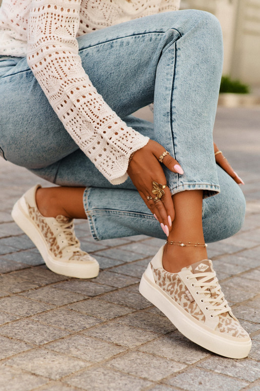 Basso Scarpe per il tempo libero con motivi di pelliccia di leopardo Lee Cooper LCIN-25-02-3330L beige Basso Scarpe per il tempo libero con motivi di pelliccia di leopardo Lee Cooper LCIN-25-02-3330L beige