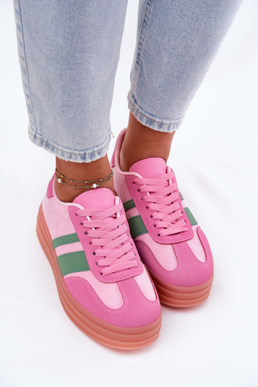 Basso Scarpe modello sneakers con una piattaforma colore rosa Ovivene Basso Scarpe modello sneakers con una piattaforma colore rosa Ovivene